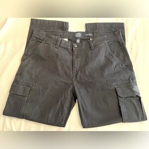 St. John’s Bay Men's 38x30 Black Comfort Stretch Cargo Pants